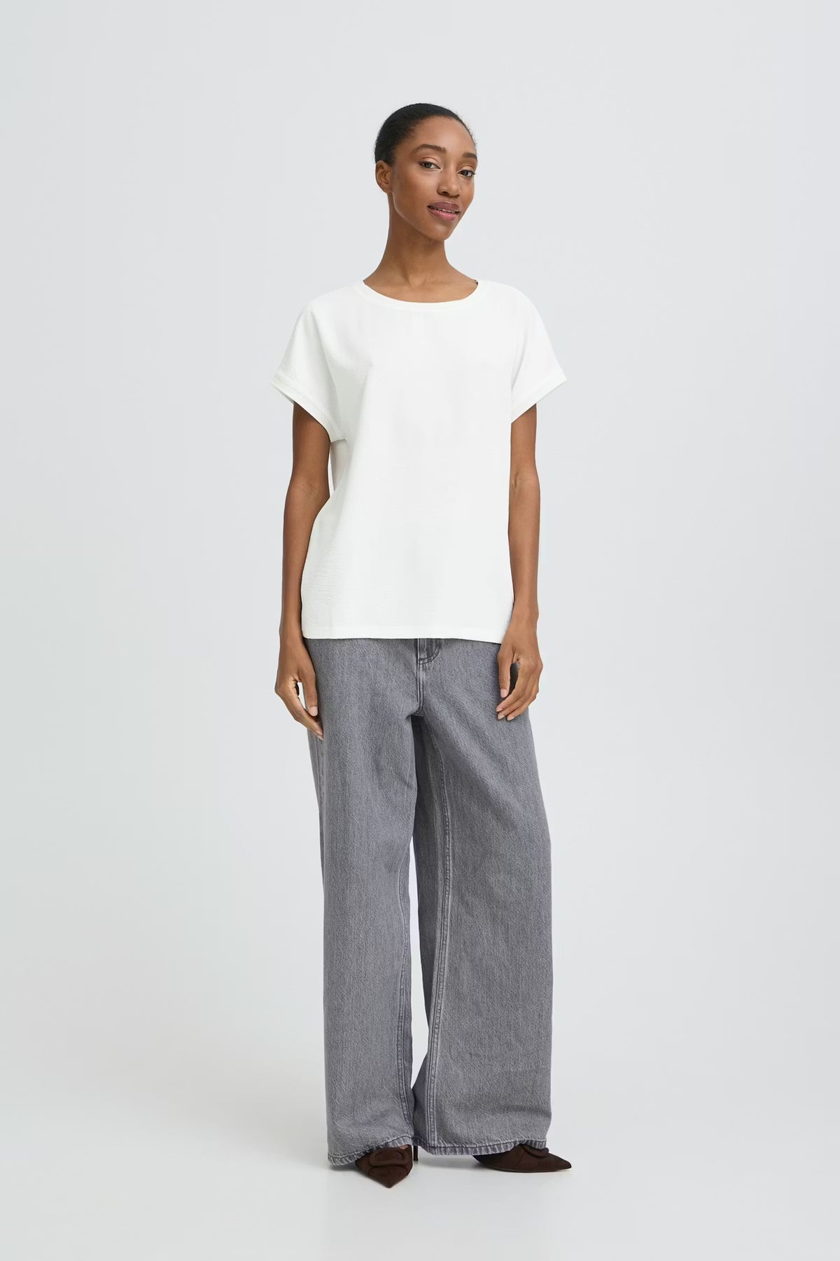 B.Young ByPanyax Marshmallow Silky Front T-Shirt