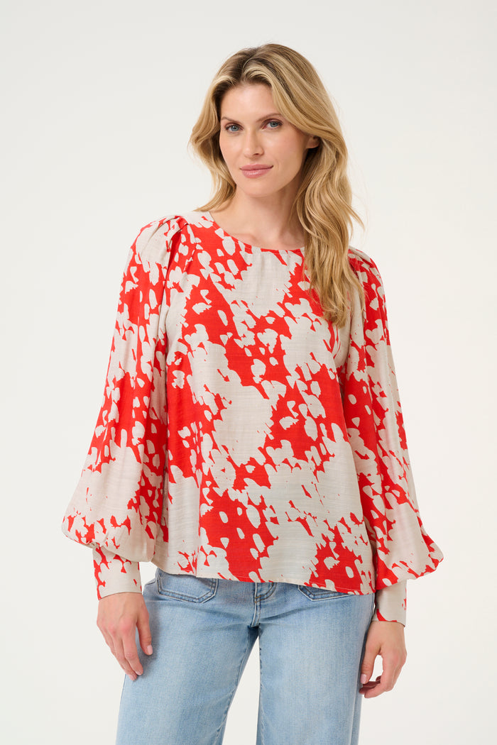 Kaffe Kalouise Fiery Red/Beige Graphic Cloud Print Top, 10508990