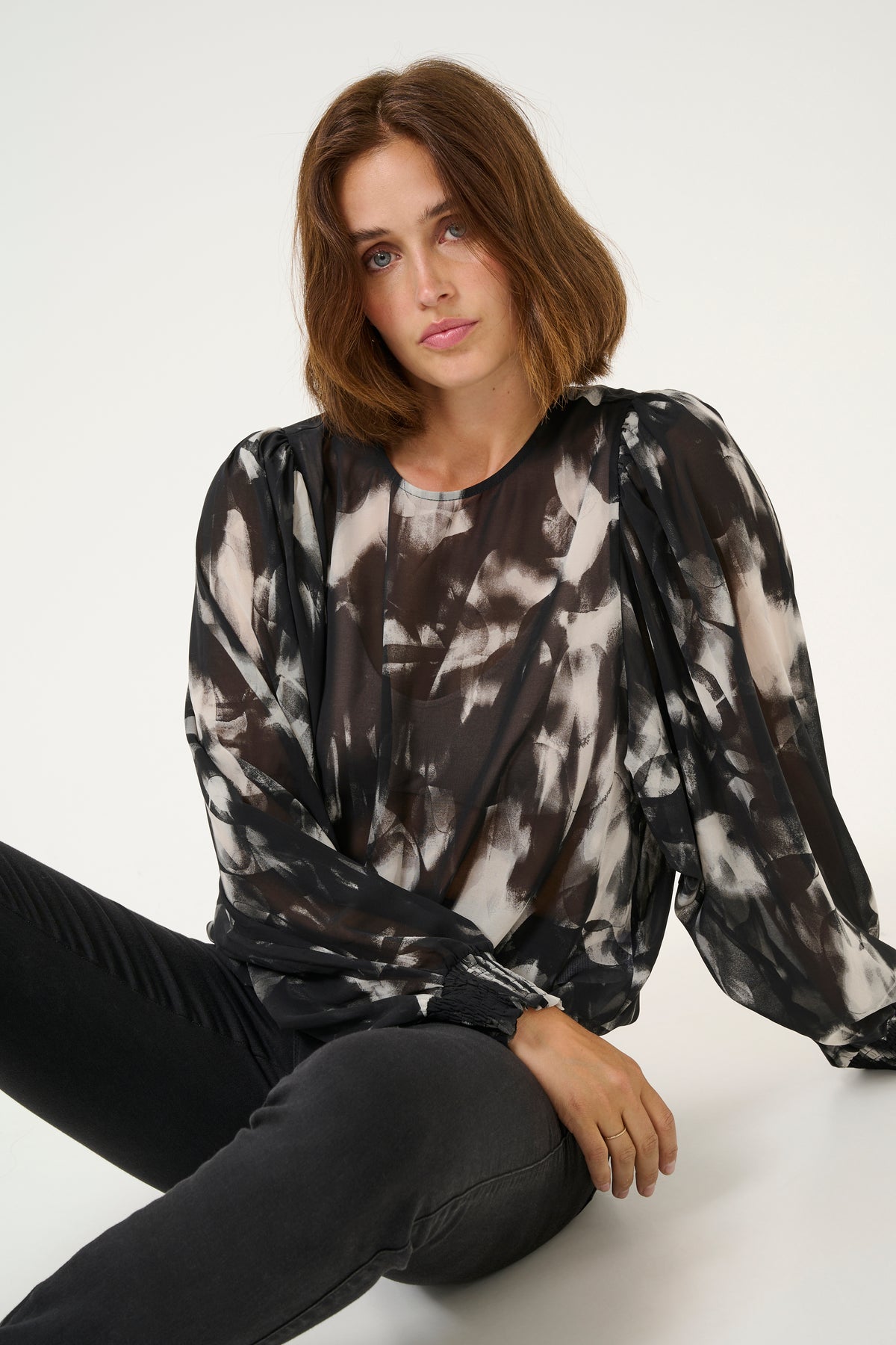 Kaffe Kaaska Black/Grey Blurry Abstract Printed Blouse, 10509238