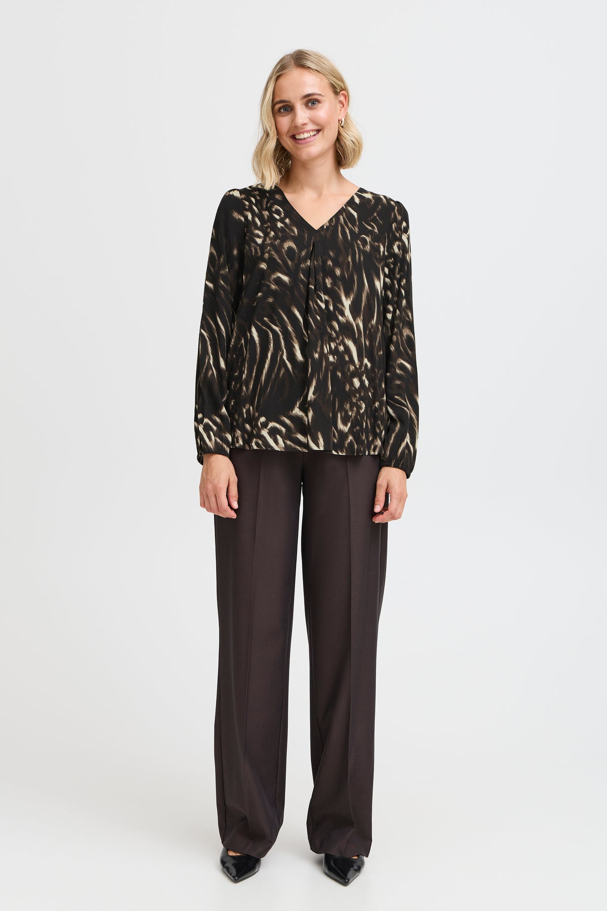 Fransa FrGlowy Black Abstract Printed V-Neck Blouse, 20614867