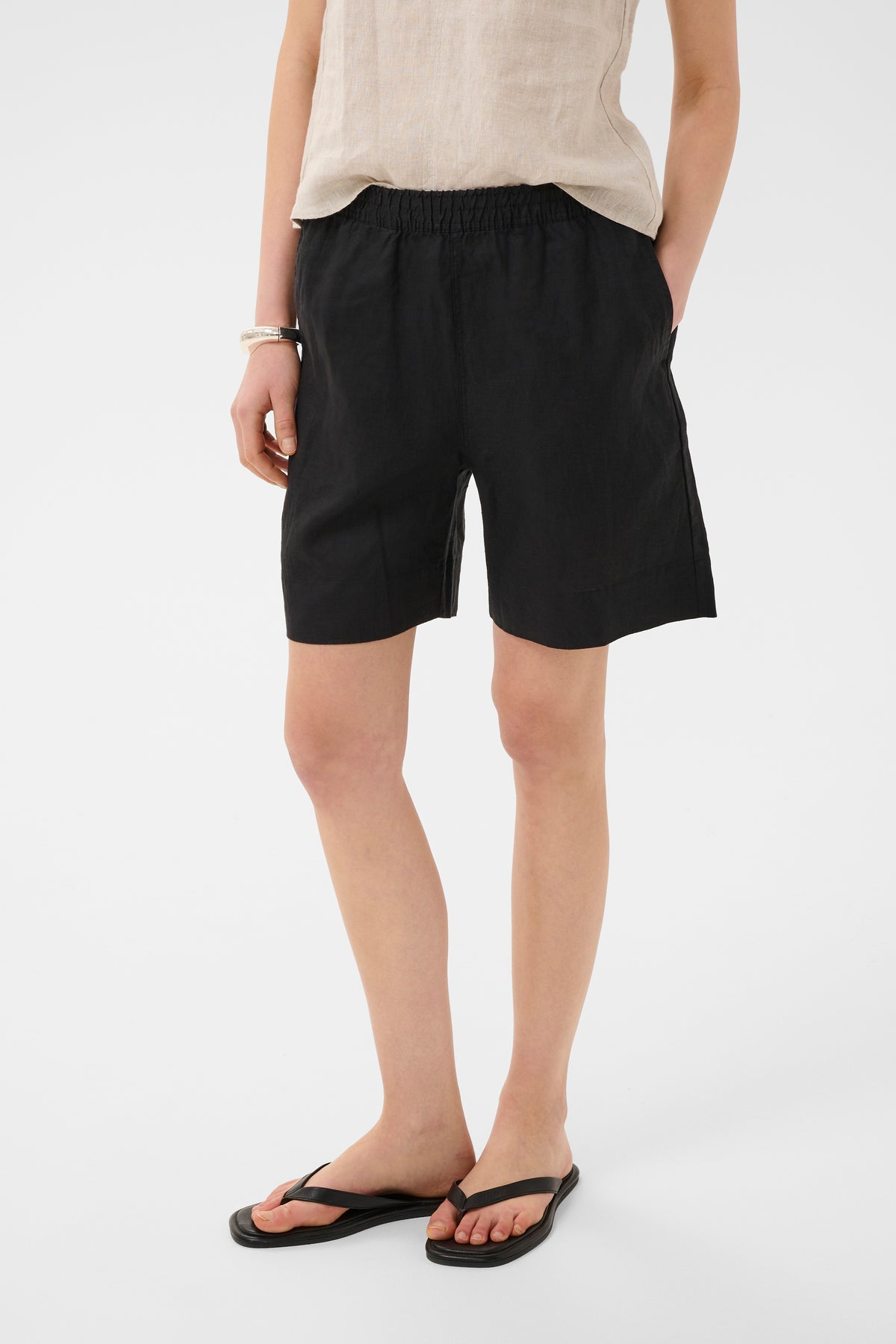 InWear ElinorIW Black Linen Shorts, 30112545