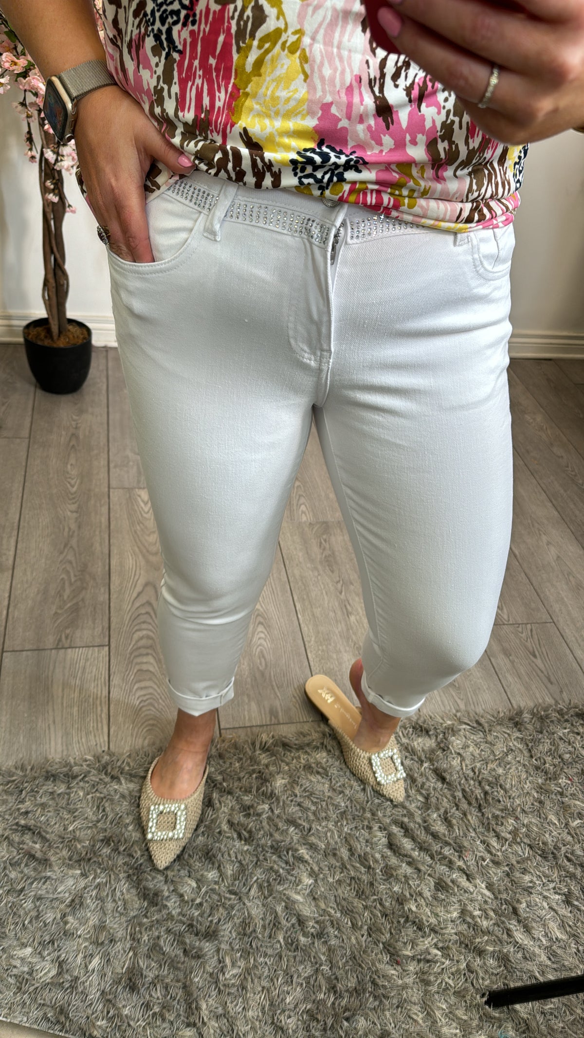 Toxik Highwaisted Boyfriend White Cropped Embellished Jeans