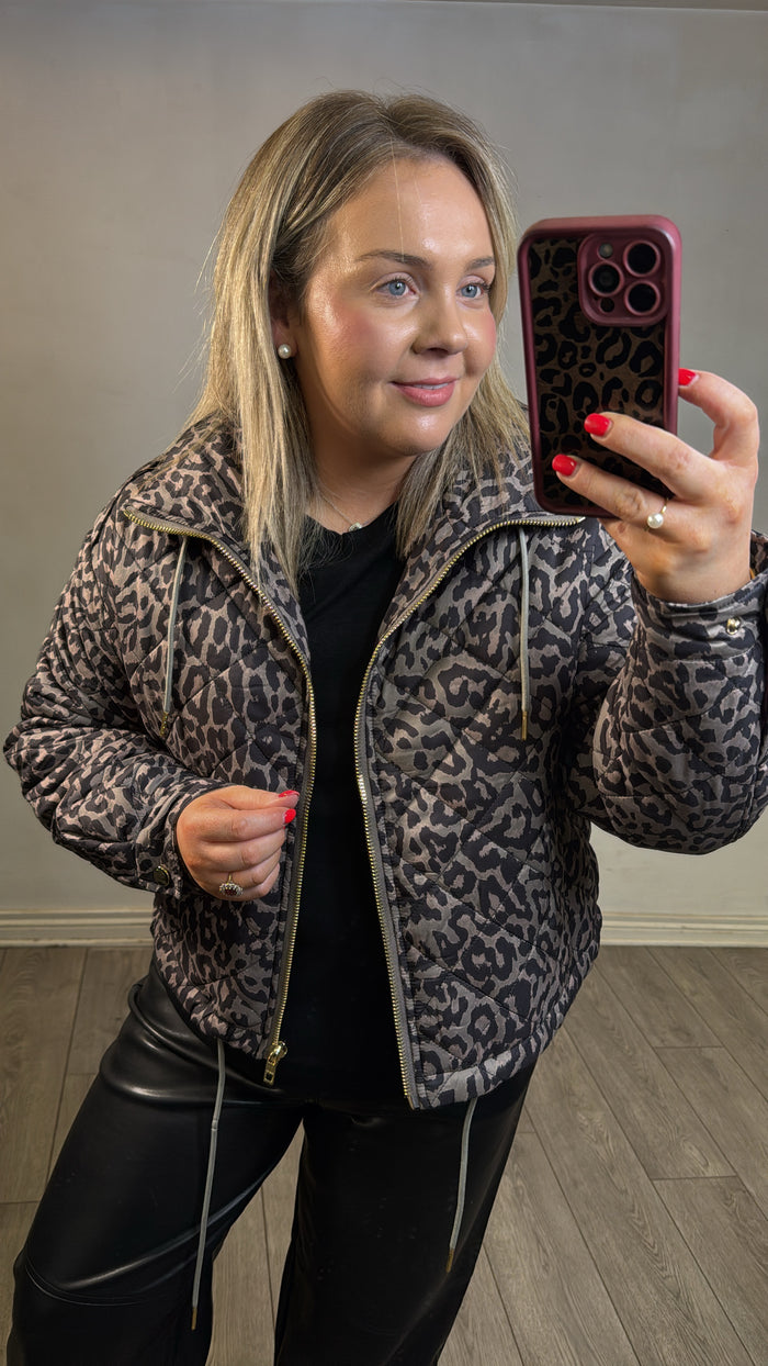 Coster Copenhagen Taupe Khaki Leopard Quilted Cropped Oversized Jacket, 264-6422