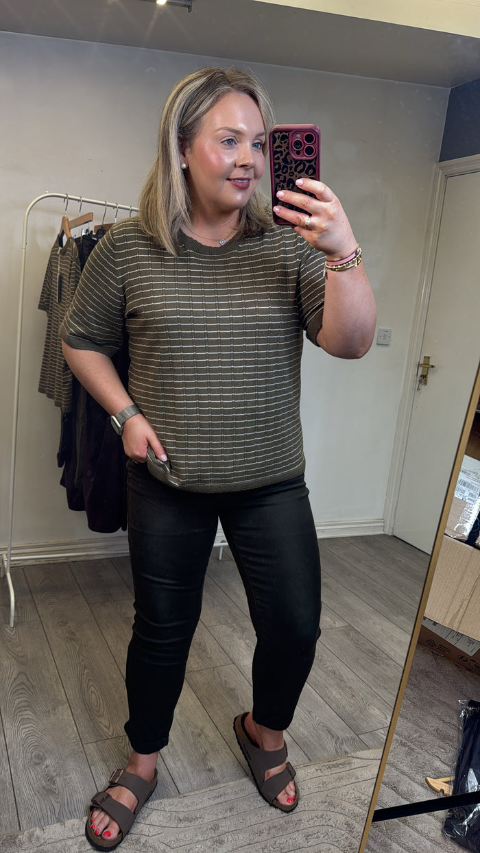Toxik Highwaisted Boyfriend Khaki Cropped Jeans