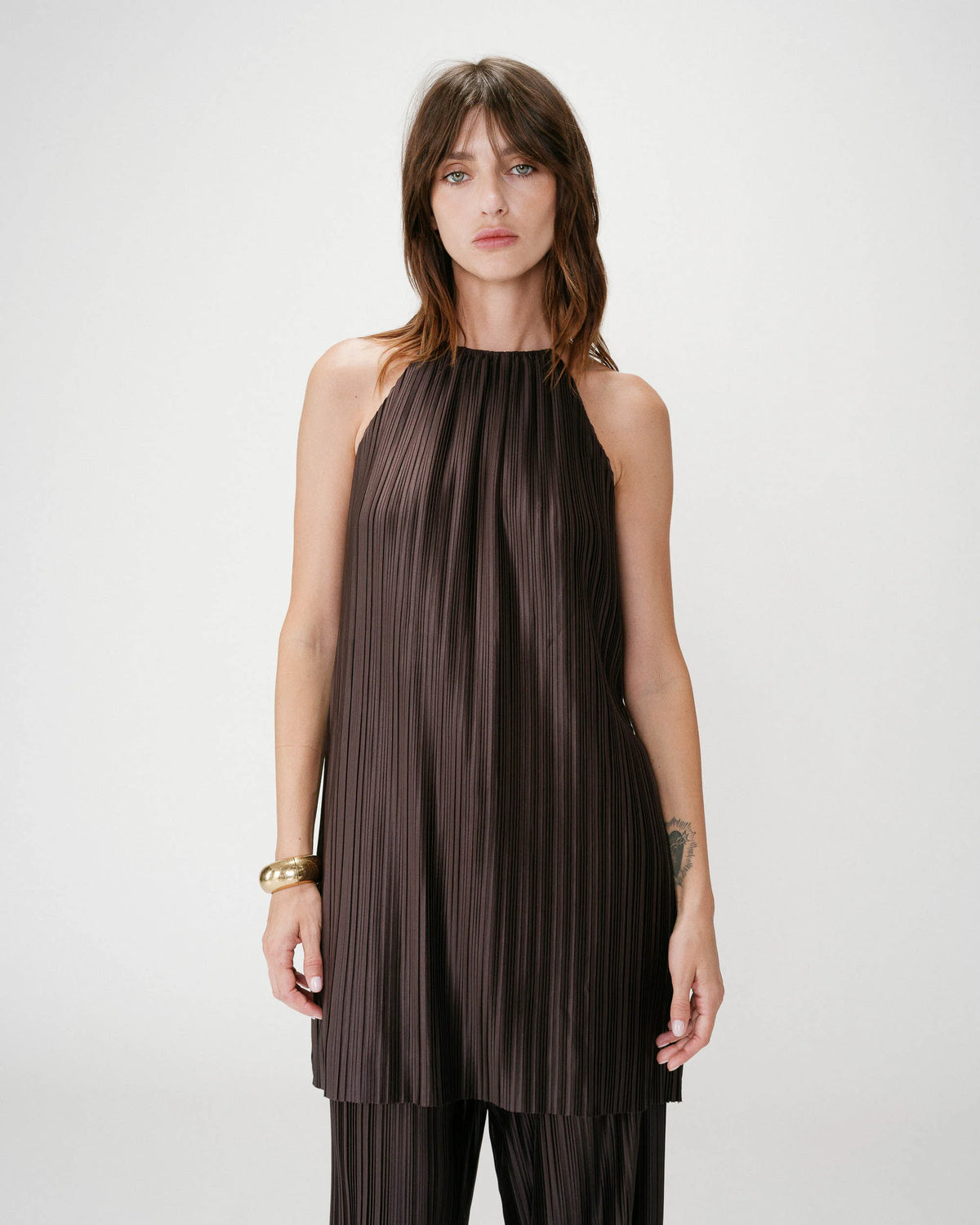Grace & Mila Wilona Chocolate Brown Halterneck Plisse Short Dress