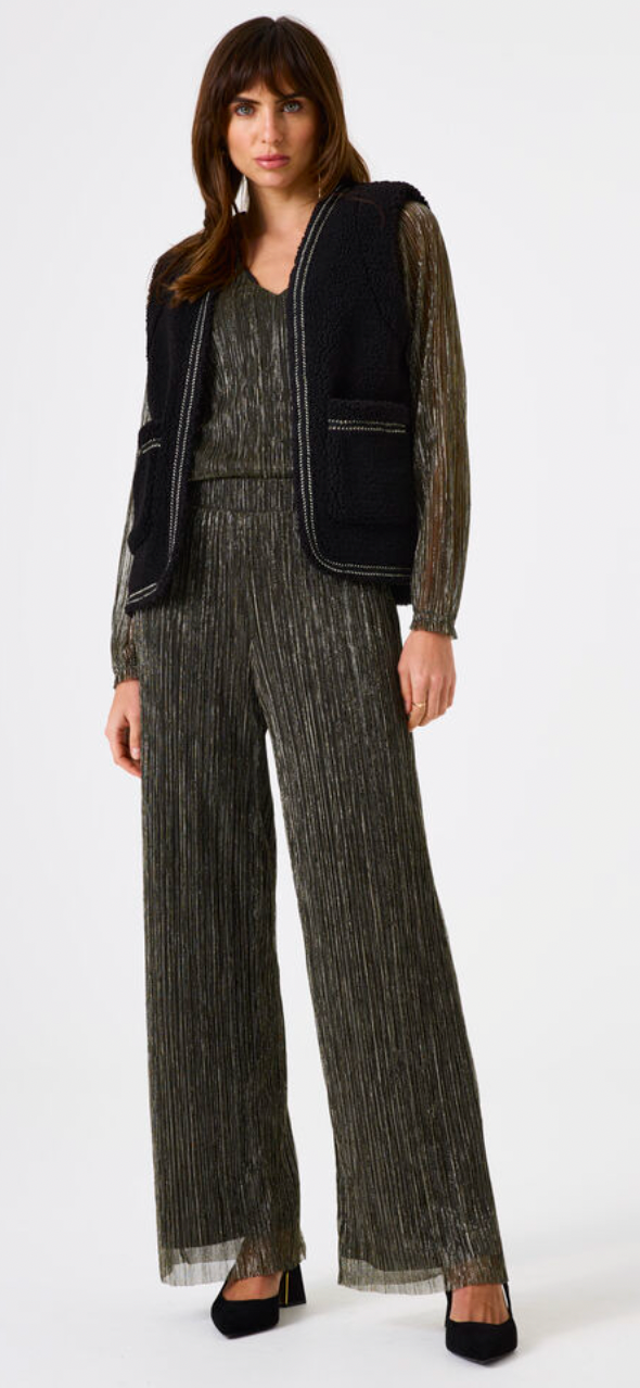 Garcia Black Teddy Gilet with Embroidery Detailing