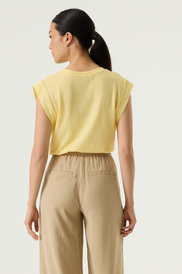 Garcia Lush Lemon V-Neck Embroidered T-Shirt, Q260007